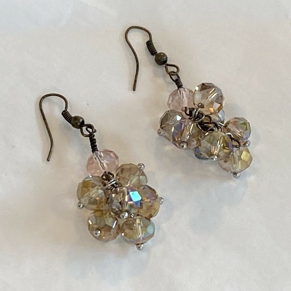 Vintage pierced earrings AB faceted crystals drop dangle style elegant romantic - Picture 1 of 5